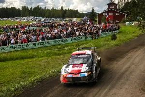 Elfyn Evans pone el broche a su enorme actuación en el Rally de Finlandia con triunfo