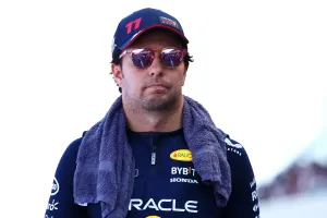 Checo Pérez asegura que no se le critica solo por su rendimiento: «Influye mucho que sea mexicano»