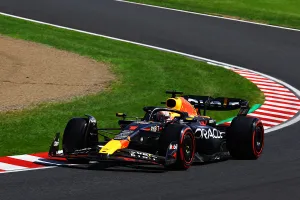Max Verstappen vuelve a no tener rival y arrasa con una nueva pole en Suzuka