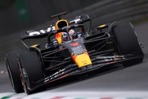 Max Verstappen domina unos libres sin sorpresas; Carlos Sainz y Ferrari se cuelan en el top 3