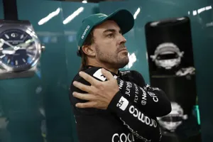 Fernando Alonso defiende sus últimas actuaciones: «Es como Verstappen, estuvo P11 en Singapur y fue el mejor»