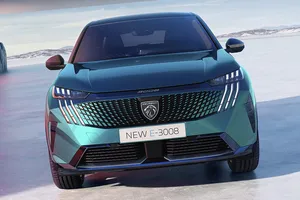 Peugeot desvela el diseño exterior del nuevo E-3008 eléctrico, el esperado SUV con aire cupé está listo para ser presentado