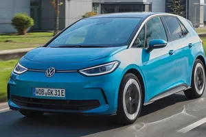 Un nuevo golpe para el coche eléctrico en Europa, Volkswagen quiere dejar de fabricar automóviles en Dresde