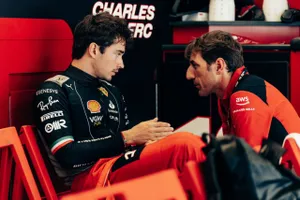 Charles Leclerc explota contra Ferrari: «¿Por qué tengo que dejar pasar a Carlos Sainz?»
