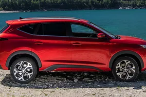 El primer SUV de 7 plazas de EVO ya tiene precio, el nuevo EVO7 llega a España para superar a Dacia y enfrentarse al Peugeot 5008