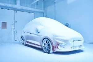 Aflora la realidad del coche eléctrico: Ford congela sus planes para Almussafes y el resto de factorías europeas