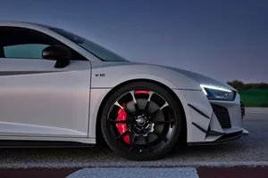 El Audi R8 se despide en USA con un emotivo video, propio de una leyenda, con las versiones más estelares del superdeportivo alemán