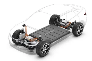 Los precios de las baterías caen más rápido de lo esperado, ¿lo harán también los coches eléctricos?