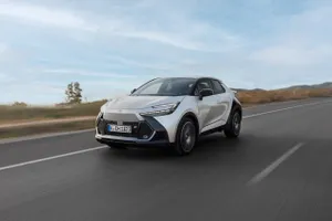 Prueba Toyota C-HR 2024, híbridos para todos (con vídeo)