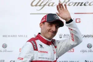 Robert Kubica pone a Fernando Alonso por encima de Lewis Hamilton y Max Verstappen: «Es el mejor de todos»