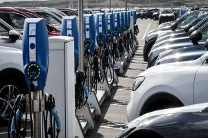 La 'patata caliente' de Alemania al cesar las ayudas a los coches eléctricos es ya cosa de las marcas pero con límites, la UE tiene un gran problema