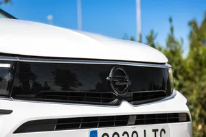 Las novedades de Opel para 2024, el Grandland estrena generación y la gran transformación del Crossland