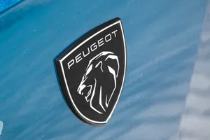 Las novedades de Peugeot para 2024, renovación para el 308 y estreno del nuevo 5008 junto a más eléctricos