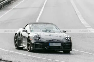 Un nuevo informe revela los detalles del inédito Porsche 911 Híbrido, la tecnología T-HEV que hace del icónico deportivo una bestia en cuestión de segundos