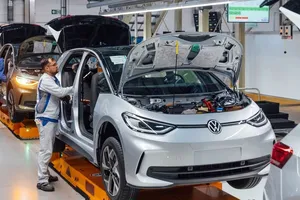 Volkswagen presenta su plan de ahorro: 10.000 millones de euros en dos años, sin despidos ni rebajas en los precios, eléctricos incluidos