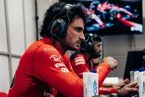 Carlos Sainz afirma que ha «intercambiado opiniones» sobre Audi F1 con su hijo: «Puede ser un gran proyecto»