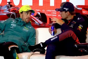 Jenson Button no apuesta por Fernando Alonso y Aston Martin como rivales de Red Bull en 2024 