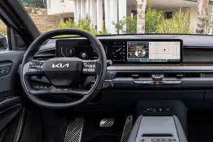 KIA sumerge a los conductores de sus modelos en una nueva experiencia de conducción basada en la conectividad personalizada