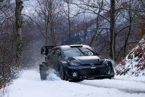 La nueva Toyota, con Elfyn Evans de punta de lanza, se enfrenta al Rally de Montecarlo