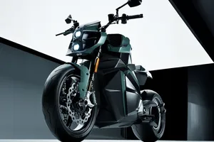 La nueva Verge TS Ultra es una moto eléctrica deportiva con prestaciones de vértigo y la primera del mercado que se adelanta a los obstáculos