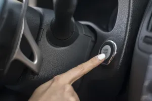 Arranque sin llave en el coche: cómo funciona la llave inteligente y posibles problemas