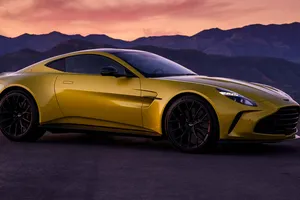 Desvelado el nuevo Aston Martin Vantage 2024, una bestia sobre ruedas con motor V8 y que alcanza los 665 CV