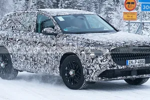 La tercera generación del Audi Q7 ya se pasea con su carrocería definitiva, el SUV alemán apostará por la tecnología híbrida