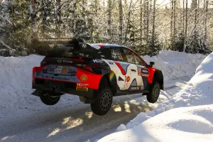 Esapekka Lappi gestiona su ventaja en el Rally de Suecia ante el primer reparto de puntos