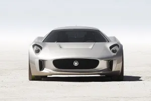 Uno de los coches más espectaculares de Jaguar se homologa por fin para carretera ¡14 años después!