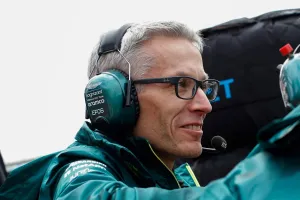 Mike Krack y Aston Martin exigen respuestas: la normativa de la F1 2026 ofrece más dudas que certezas