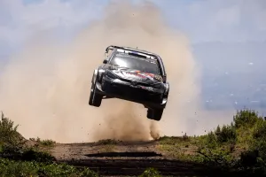 Hyundai y sus pilotos se empeñan en que Toyota tenga un resultado soñado en el Safari Rally