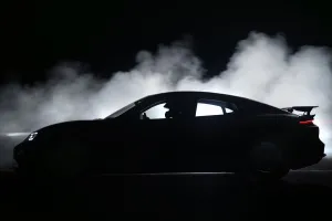 El exclusivo Porsche Taycan Turbo GT anuncia su presentación, la berlina eléctrica con +1.000 CV que no teme a Tesla ni a las marcas chinas