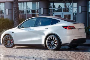 ¿Un Tesla Model Y convertido en furgoneta? En Francia lo puedes pedir con hasta 600 km de autonomía, Elon Musk 'coquetea' con los comerciales eléctricos