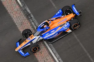 Kyle Larson deslumbra en los acortados test de la Indy 500; cuarto Álex Palou
