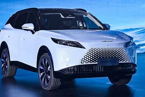 Desvelado el nuevo Omoda 7, un tecnológico SUV híbrido enchufable con más de 1.200 km de autonomía