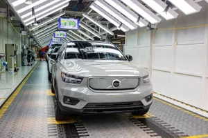 Volvo se une al boom eléctrico en Eslovaquia, la marca sueca recibe un multimillonario respaldo de la UE para una nueva fábrica