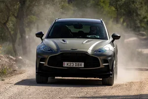 Aston Martin y lo que hay detrás del 'Proyecto Rambo', un nuevo SUV todoterreno 4x4 anti Defender