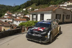 Kalle Rovanperä lidera el triplete de Toyota al cierre de la primera etapa del Rally de Portugal