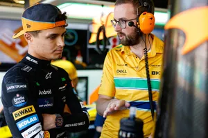 Lando Norris patalea tras el podio de Carlos Sainz: «Es frustrante e injusto que pudiera deshacer su error»