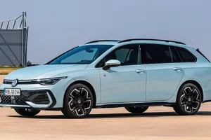 El nuevo Volkswagen Golf 2024 con motor diésel ya tiene precios, llegan a España las mejores versiones para hacer muchos kilómetros