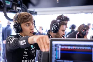 George Russell describe un desastre en Mercedes que incluso Adrian Newey «tendría dificultades para resolver»