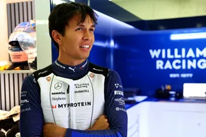 Alexander Albon, parte activa en las conversaciones sobre el fichaje de Carlos Sainz por Williams