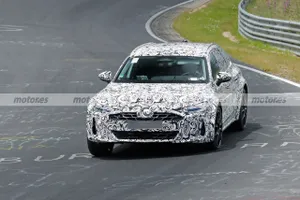 El nuevo Audi A7 Allroad 2026 se pone a tono en el Infierno Verde, un crossover familiar y de lujo para los que reniegan de los SUV