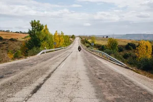 Has tenido una avería o accidente por culpa de una carretera en mal estado, ¿puedes reclamar una indemnización?