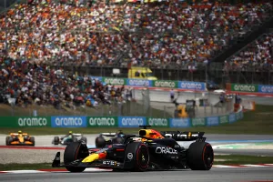 Sufrida victoria de Max Verstappen ante Lando Norris en Montmeló