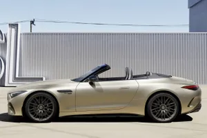 Este Mercedes-AMG SL es la perfecta combinación de lujo y rendimiento en un Cabrio de ensueño y su precio también