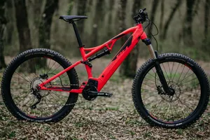 ¿Buscas una Mountain Bike eléctrica de calidad a buen precio? Ojo a la BH Atom Lynx 8.0, que está de rebajas