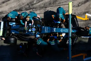 Pirelli ya trabaja en el desarrollo de los neumáticos de F1 para 2026. Y a Aston Martin le ha tocado la lotería