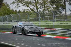 No aptas para cardíacos estas fotos espía. Así vuela el prototipo del Porsche 911 GT3 RS de Manthey Racing en Nürburgring
