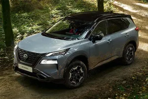 El Nissan X-Trail 2025 estrena versión tope de gama, llega el acabado Tekna+ con etiqueta ECO y tracción 4x4 para los aventureros